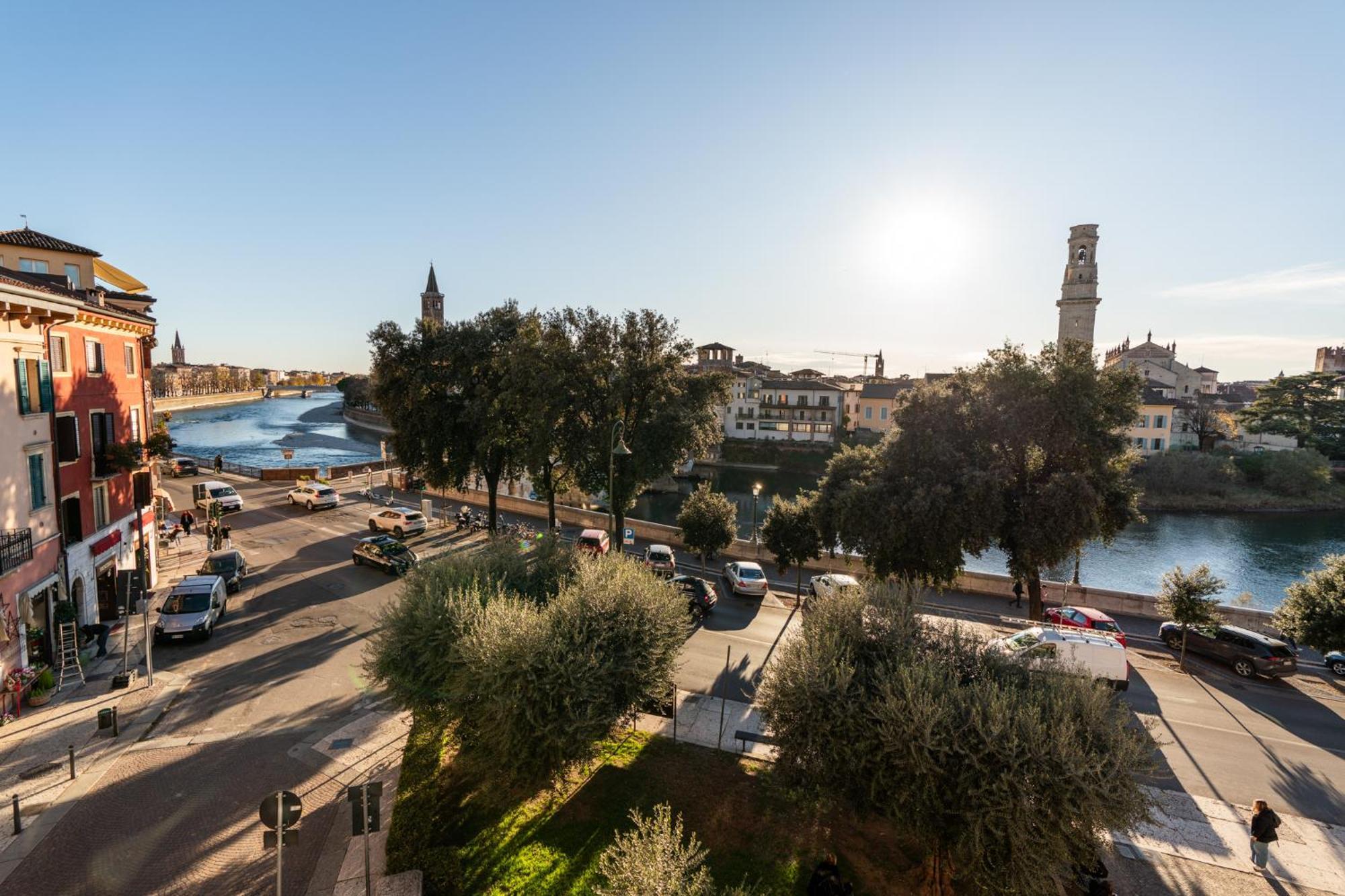 مبيت وإفطار فيرونا La Finestra Sul Ponte By Postcardsfrom المظهر الخارجي الصورة